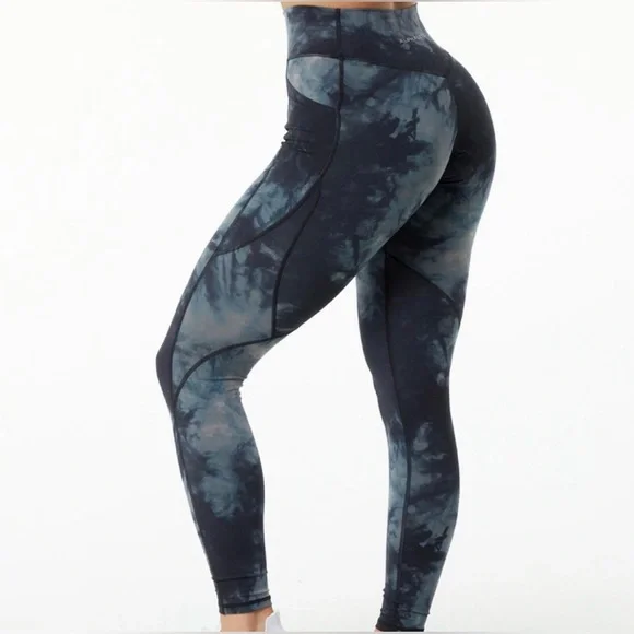 Alphalete Surface Power Pocket Leggings - Black/Grey - Picture 2 of 9